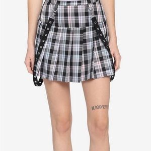 Hot Topic Plaid Skirt with Suspenders New Never Worn Size M